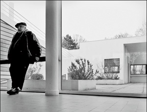 William J.R. Curtis relaxes at the Villa Savoye in 2011. In addition to his book on Le Corbusier, he has written about Balkrishna Doshi, Denys Lasdun, and modern architecture in general