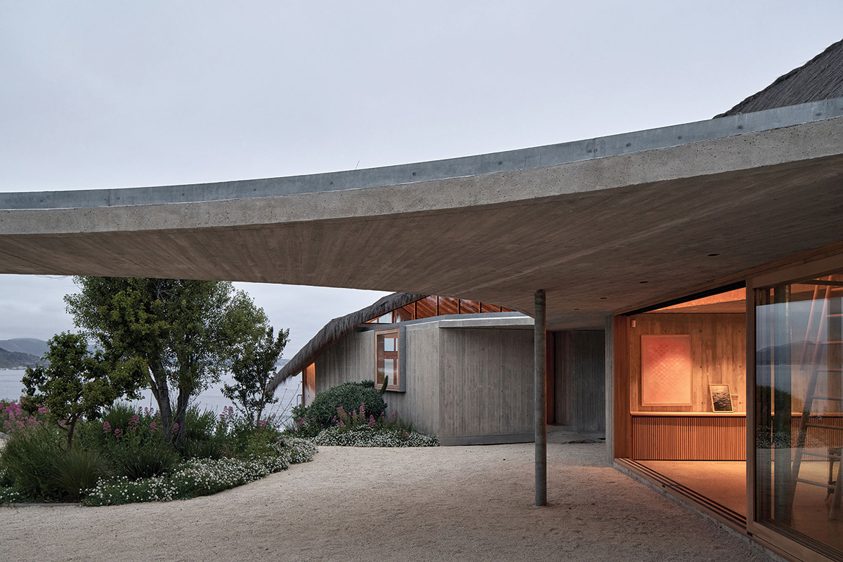 Pal House interior by Santiago Valdivieso