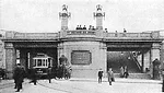 Williamsburg entrance