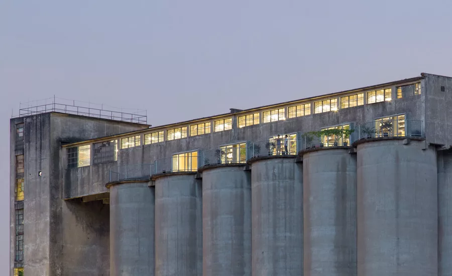 Silo-Top Office