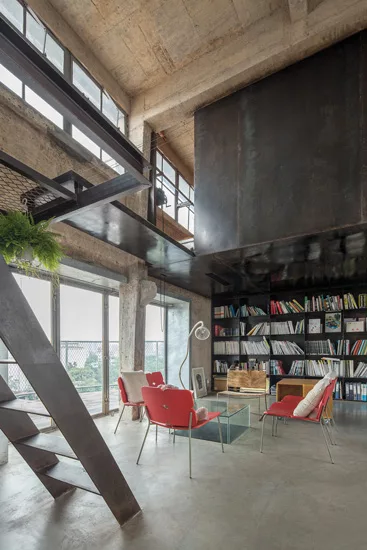 Silo-Top Office