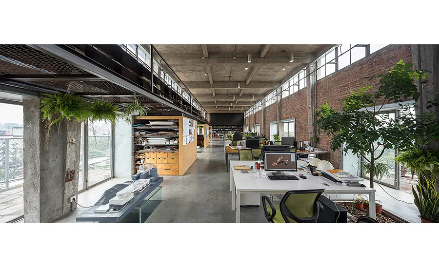 Silo-Top Office