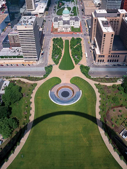 Gateway Arch Grounds and Museum