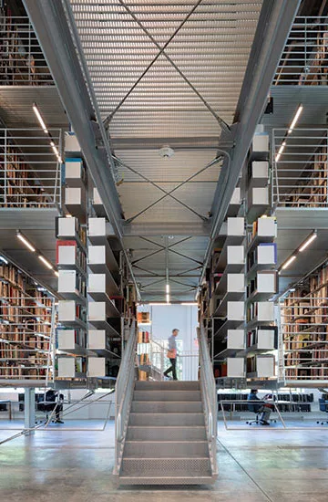 Mui Ho Fine Arts Library
