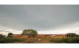 RIBA Honors Brazilian School