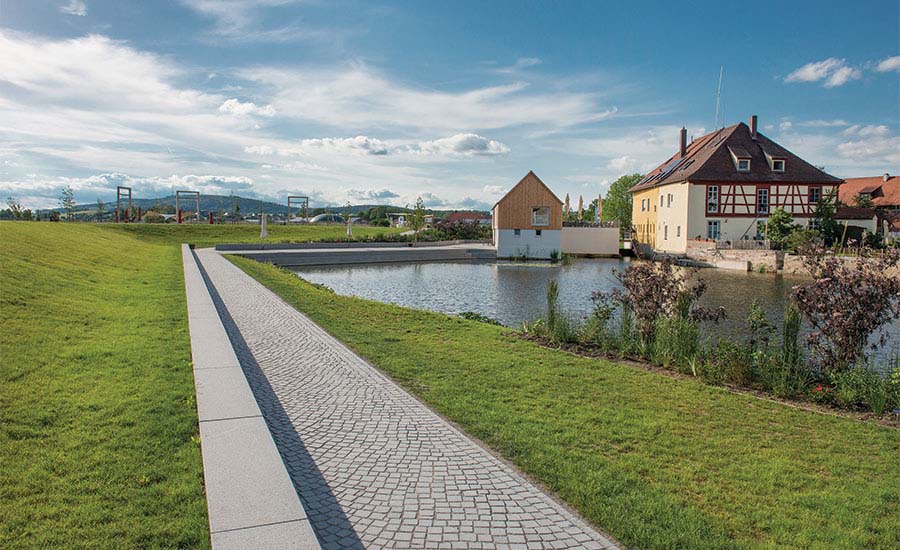 The Weihersteig walkway.