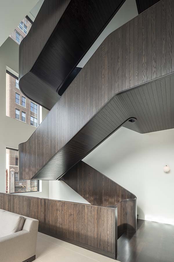 Elevated Chicago Dwelling.