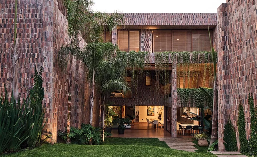 Elongated Garden House.