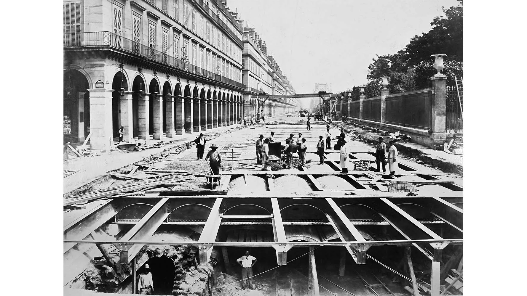 Paris Metro Concord Station 1899