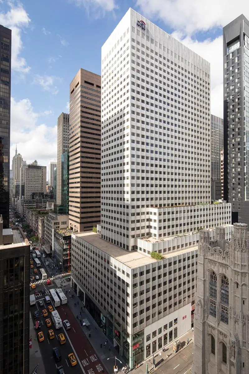 660 Fifth Avenue.