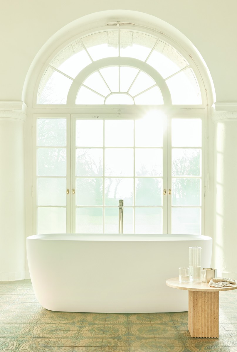 Aurena Bathtub