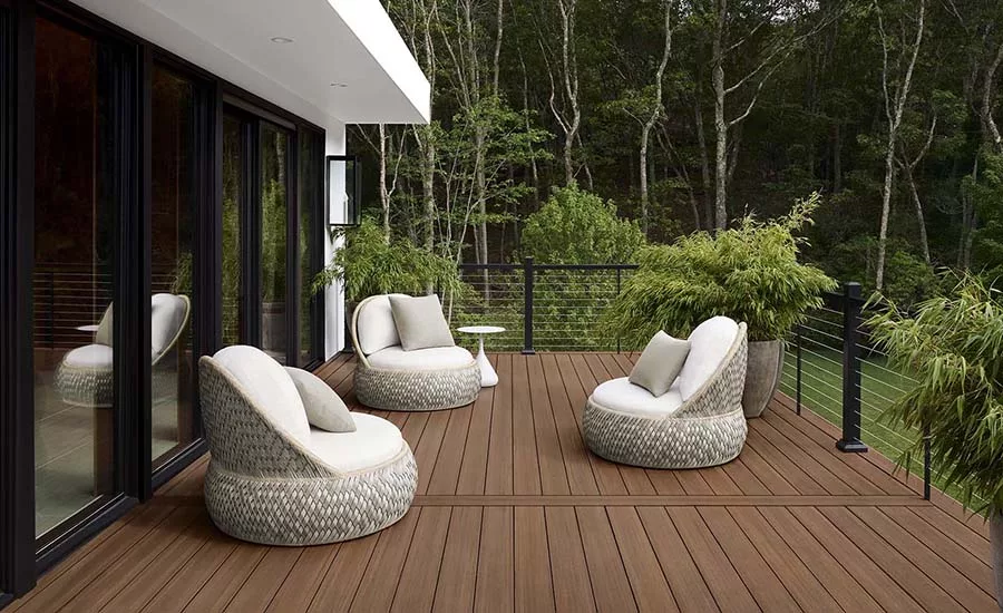 TimberTech Advanced PVC -Decking in Mahogany