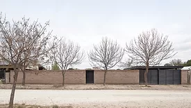 Three Courtyards House 