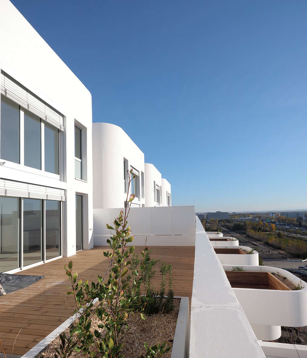Home Spirit parapet