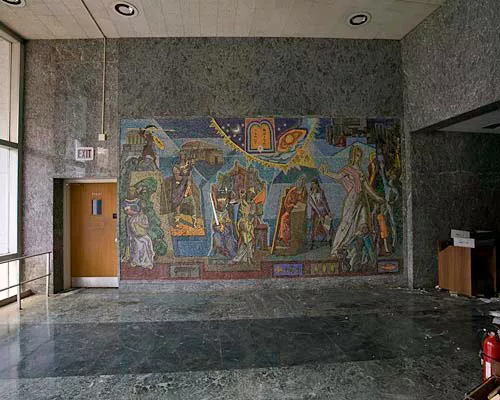Louisiana state office building 