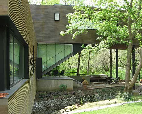 L-Stack House