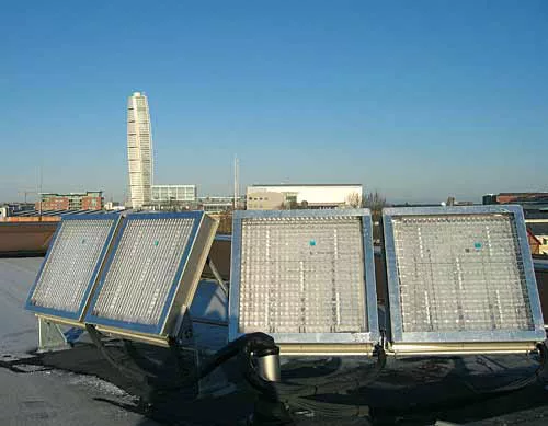 Heliostats Tap Sunlight for Outdoor and Indoor Spaces