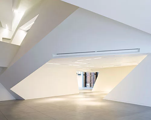 Libeskind Museum Strikes a Balance Between Old and New