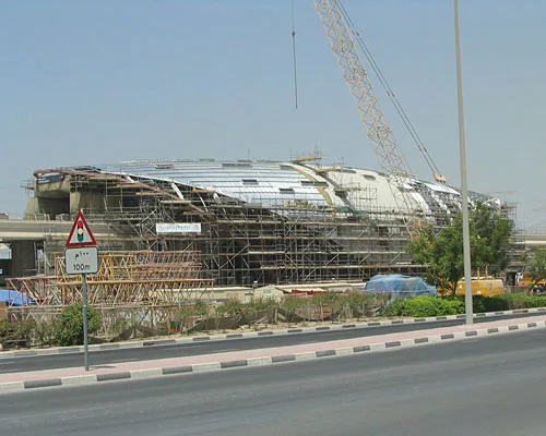 Dubai Metro on Track