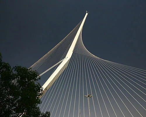 Calatrava's Bridge in Jerusalem Incites Controversy