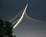 Calatrava's Bridge in Jerusalem Incites Controversy