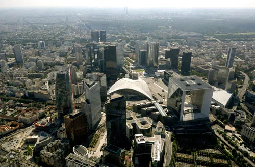 Nouvel Envisions New Icon for Paris