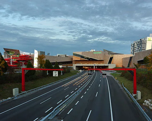 Shopping Malls Not Below Libeskind's "Dignity"