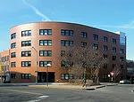 Jonathan Kirschenfeld Architect designed Teller Avenue, a five-story loadbearing-masonry and precast-concrete-plank structure with 43 singleroom units in the Bronx. The building, compl