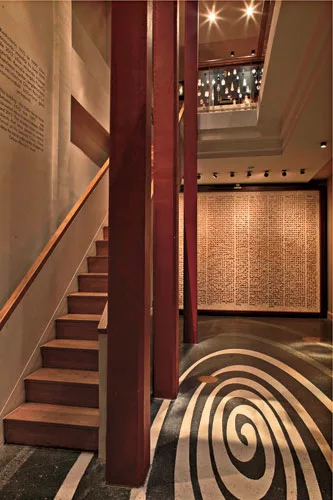 Rising above the entry, an atrium allows simultaneous views of the museum's displays.