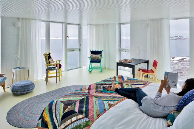 Designers from North America and Europe worked with Fogo craftspeople to create furnishings for the guest rooms and other interiors. “Strange and familiar” is a common local expression, sa