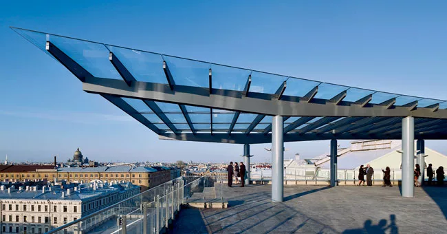 A rooftop terrace and amphitheater for small-scale summer performances offer spectacular city views.