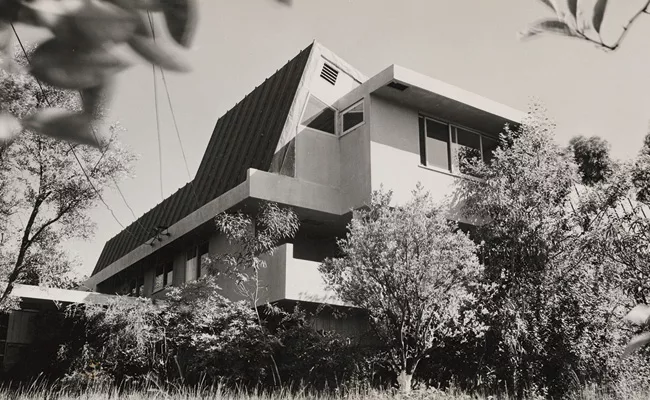Rudolph Schindler&rsquo;s long-neglected 1940 Van Dekker House in Woodland Hills, California, is making an unexpected comeback. Frank Gamwell, who has worked in construction management for decades, bo