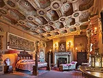 Morgan designed the San Simeon retreat for William Randolph Hearst in reinforced concrete, a material she began working with in 1903. Hearst wanted something grand, in the Spanish Renaissance style. H