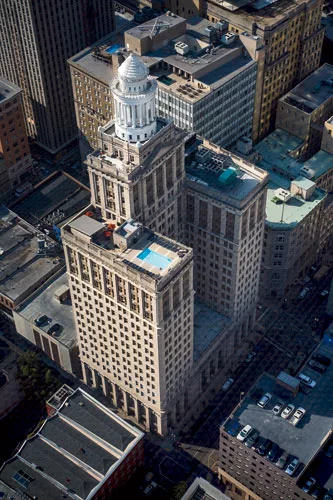 As desire for residential space in downtown New Orleans has grown, developers have begun transforming commercial buildings in the Central Business District into housing. HRI Properties recently conver