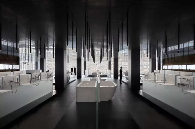 Roca  Barcelona Gallery, site plan