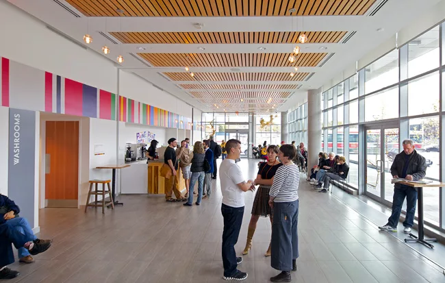 Painbox Caf&eacute; and Artscape Lobby/Lounge