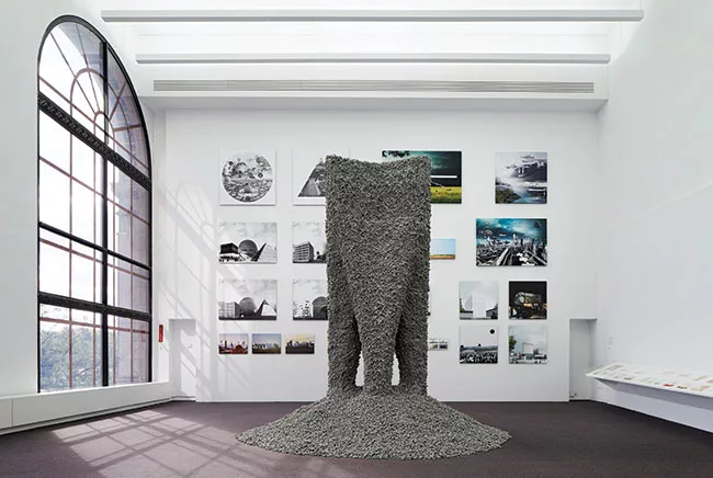 MIT's Self-Assembly Lab, Gramazio Kohler Research, and ETH Zurich designed an algorithm to guide a robotic arm through a 3-D 'rock-printing' process.