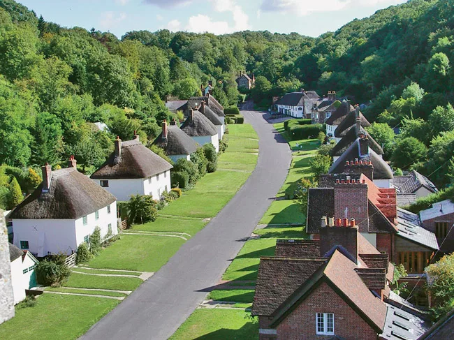 Milton Abbas in Dorset became one of England’s first suburbs when the village’s owner decided to move its 600 constituents to a more attractive location. Completed in 1786, the village fea