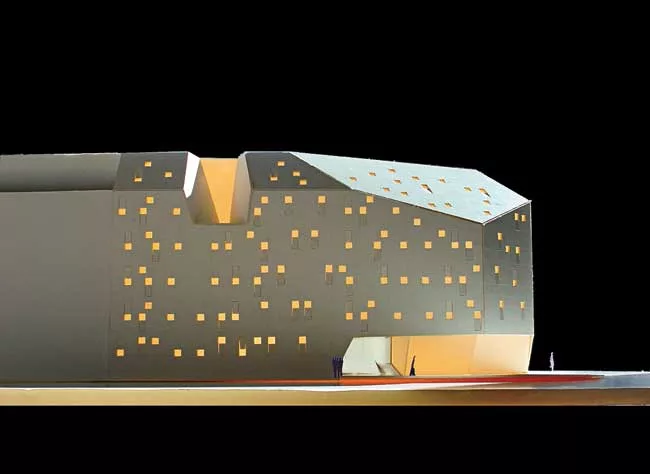 Starting with urban design guidelines that called for a chamfered corner and top-floor setbacks, Carnicero and his associates Alejandro V'rseda and Ignacio Vila decided to transform the beveled edge i