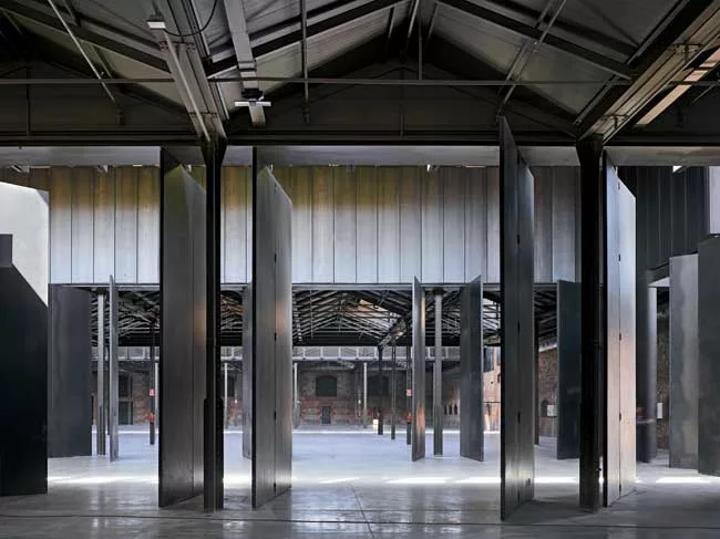 Carnicero's most recently completed project is a renovation of a 50,000-square-foot pavilion in a cultural center being created out of a complex of former slaughterhouses in Madrid. To subdivide the i