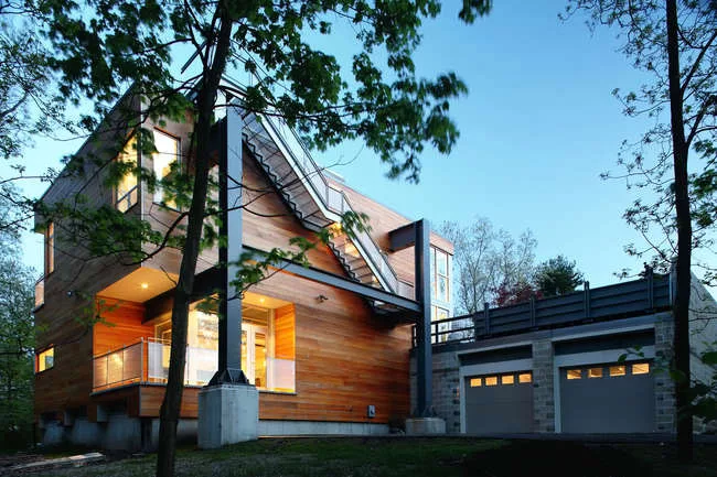 SsD's 2006 Big Dig House sourced materials from the Boston infrastructure project of the same name.