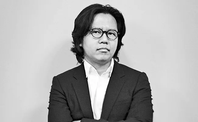 Korean garages typically look like rows of ramps or try to disguise themselves as concrete commercial buildings. Both models, says Lee, are eyesores. Lee wrapped the Herma garage, in Yongin, in polyca