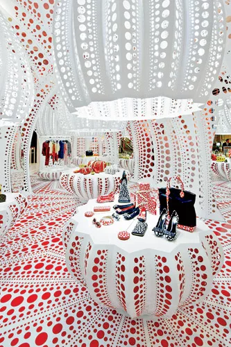 Fornes helped Japanese artist Yayoi Kusama and Louis Vuitton create a pop-up store that was installed at Selfridges in London during the late summer and fall of 2012. Doubly curved V-shaped 'slices' o