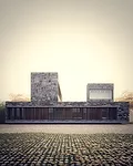 On a trip to China with his MIT studio, O&rsquo;Brien met a Chinese developer who asked him to design a set of six houses in the Qingpu district of Shanghai. So he devised two different types of court