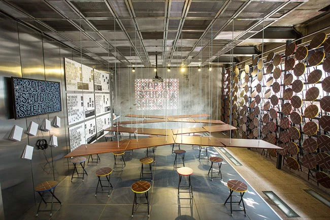 ESKYIU designed both the installation and programming for POP-UP Studio-X Shenzhen, a temporary space for Columbia University's architecture school at the 2013 Shenzhen Bi-City Biennale of Urbanism\Ar