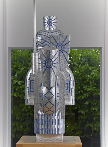 Quick Take: A Touch of Glass