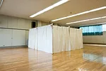 Emergency centers set up in gymnasiums and other large structures offer little privacy.  In response, Shigeru Ban conceived a partition system made of paper tubes and canvas sheets. 