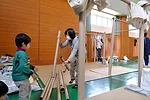 Emergency centers set up in gymnasiums and other large structures offer little privacy.  In response, Shigeru Ban conceived a partition system made of paper tubes and canvas sheets. 