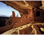 Aqua Tower's concrete terraces, with their overhangs, bring to mind the ancient cliff dwellings of Mesa Verde'Gang's first memory of architecture.