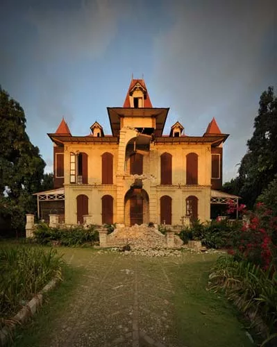 Haiti's famous gingerbread houses endured the January 2010 earthquake relatively well. While they did suffer some damage, researchers estimate that only 5 percent of these historic dwellings partially